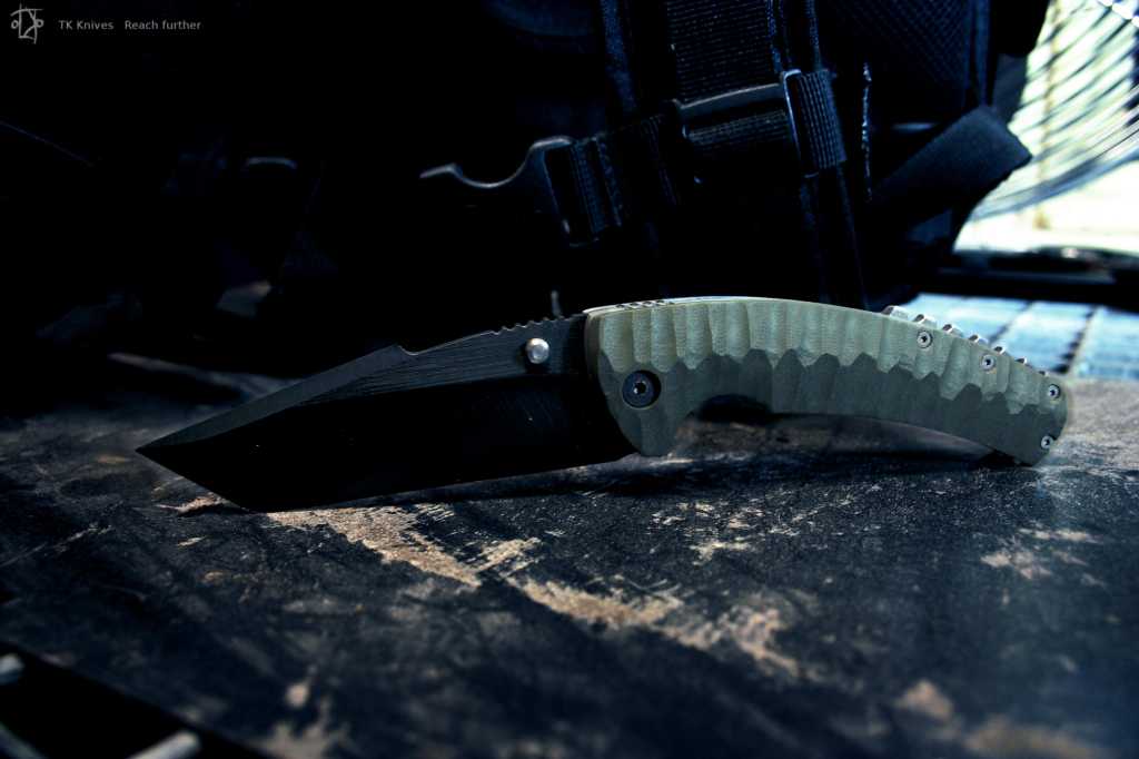Tactical Spearhead tanto